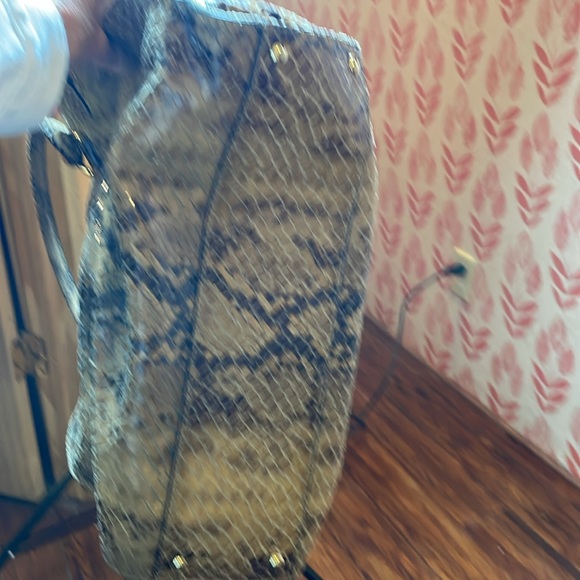 Michael Kors Snakeskin Bag! EST. 1981 Gold embellishments. - Picture 14 of 17